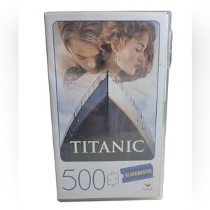 Titanic Blockbuster 500 Piece Puzzle in Movie Case New.